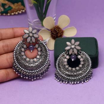 Gray color antique earrings 1