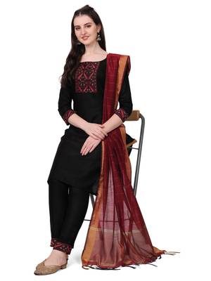 Trendy designer black color rayon fabric kurta set with dupatta 2