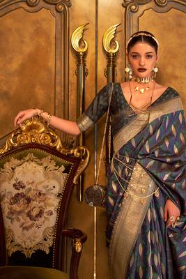 Women'S Green Banarasi Style Satin Silk Woven Designer Saree With Blouse For Women 2