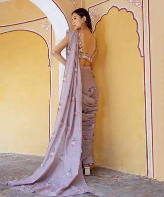 Mocha brown floral & polka dot  saree set 2