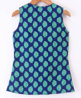 Twisha Girls Sleeveless Self Designed Top & Net Ghagra - Blue & Sea Green 3