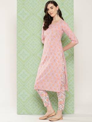  mauve paisley print kurta with trouser & dupatta 2