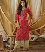 women red embellished kurta
