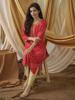 women red embellished kurta 3
