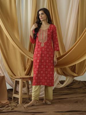 women red embellished kurta 5