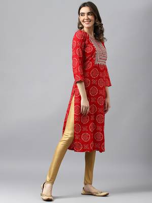 red women bandhani printed straight kurta 4
