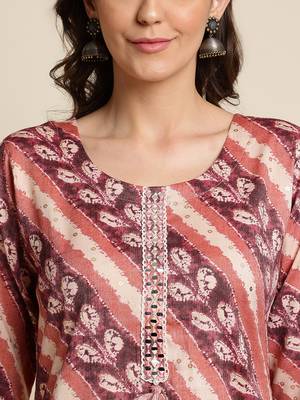 Women white & peach geometric printed straight calf length kurta 5