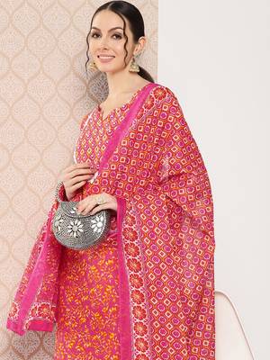  pink printed regular sequinned pure cotton kurta with trousers & dupatta 1
