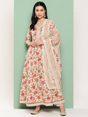women floral printed regular pure cotton kurta with trousers & dupatta set 1