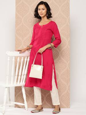  women pink floral straight kurta 4