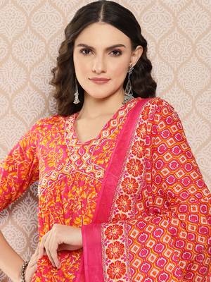  floral printed regular sequinned pure cotton kurta with trousers & dupatta set 5