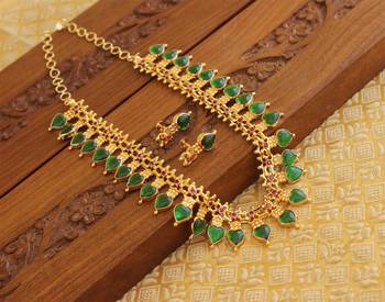 Kerala style gold plated palakka necklace set 3