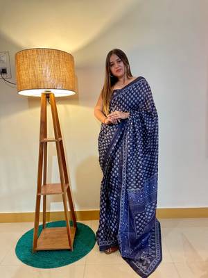 Blue Color Cotton Mulmul Bagru Hand Print Saree With Blouse Piece 3