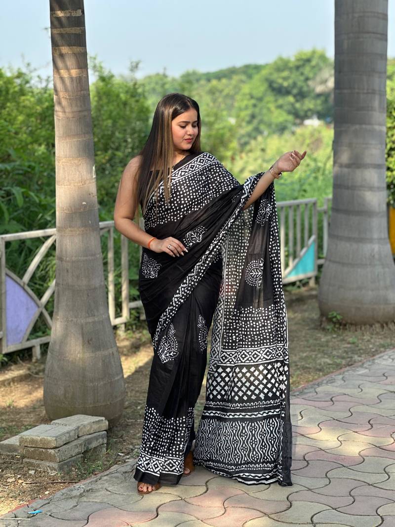 Black Color Cotton Mulmul Bagru Hand Print Saree With Blouse Piece
