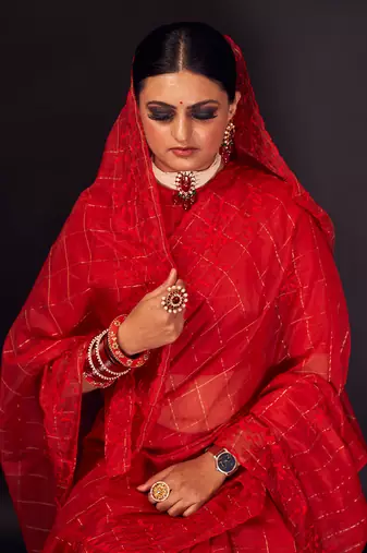 Red hand-embroidery checks silk saree
