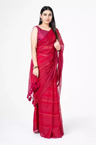 Magenta multi-lininh weaving saree