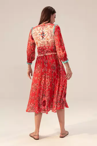 Samara red dress