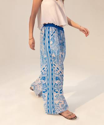 Monochrome printed lounge pants 5