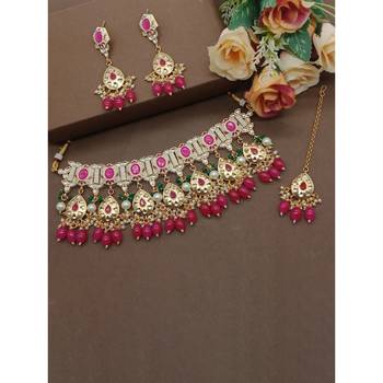 Gold plated traditional kundan pearl choker jewellery set for women 1