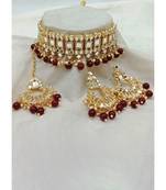 Gold-plated kundan-studded & pearl beaded jewellery set