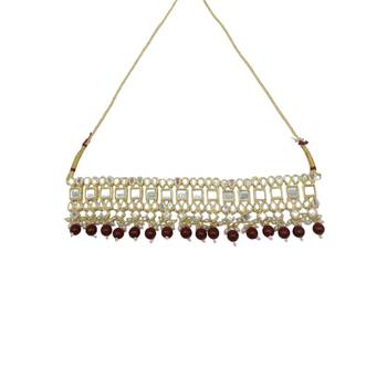 Gold-plated kundan-studded & pearl beaded jewellery set 2