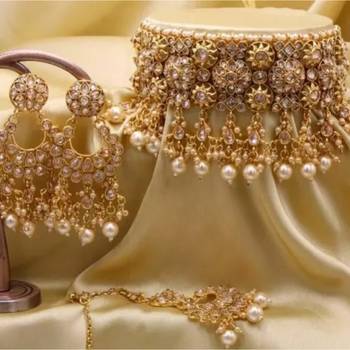 Gold Plated Traditional Kundan Pearl Choker Jewellery Set For Women 1