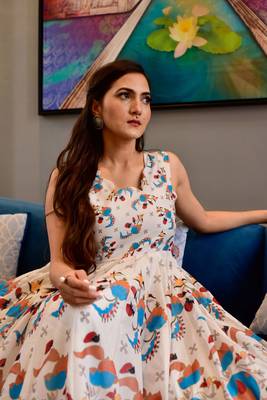 Off White Designer Digital Printed Maslin Stiched Readymade Gown 3