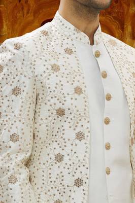 Men's cream embroidered sherwani 5