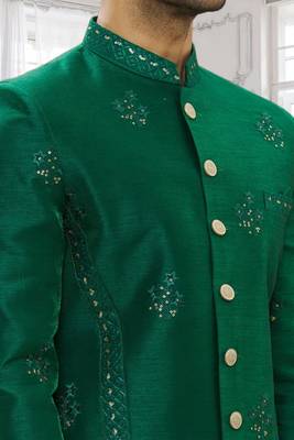 Men's green embroidered sherwani 5
