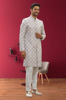 Men's cream woven sherwani 3