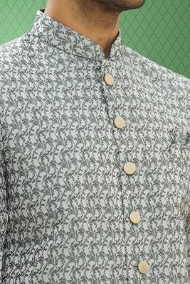 Men's cream printed sherwani 5