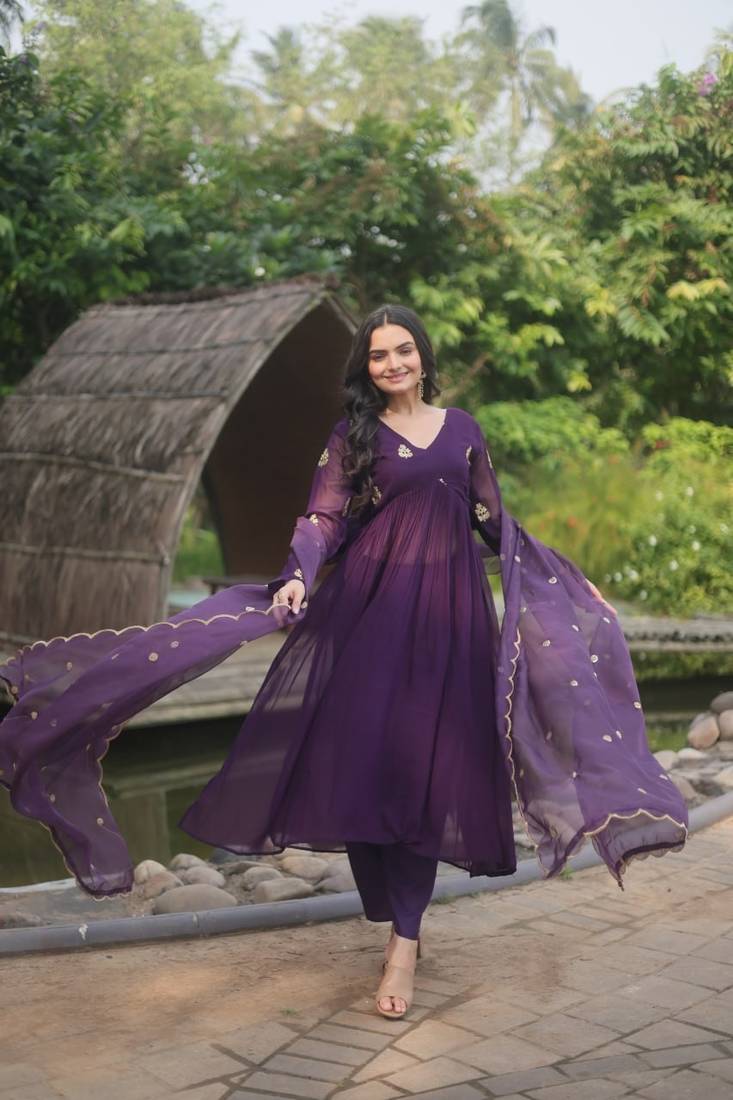 white christmas dresses Zari weaving Embroidery work Alia cut Dress – Ethenika.com main image 0