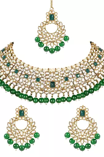 traditional pearl kundan choker jewellery necklace set with maang tikka for women and girls 