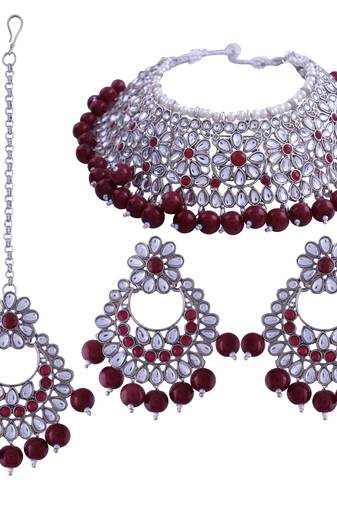 traditional kundan pearl drop bridal choker necklace with chandbali earrings & maang tikka jewellery set