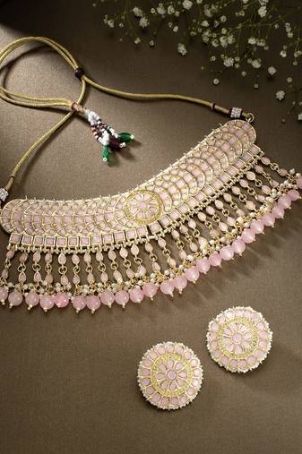 traditional kundan & pearl choker necklace set