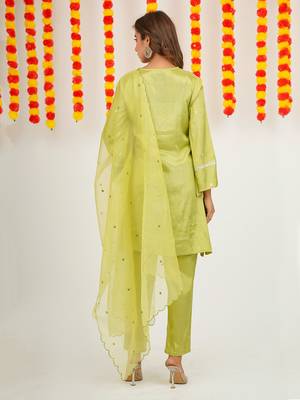 SATIN  EMBRODIERED KURTA SET 2