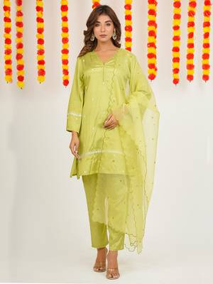 SATIN  EMBRODIERED KURTA SET 1