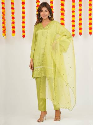 SATIN  EMBRODIERED KURTA SET 4