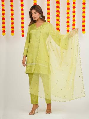 SATIN  EMBRODIERED KURTA SET 5