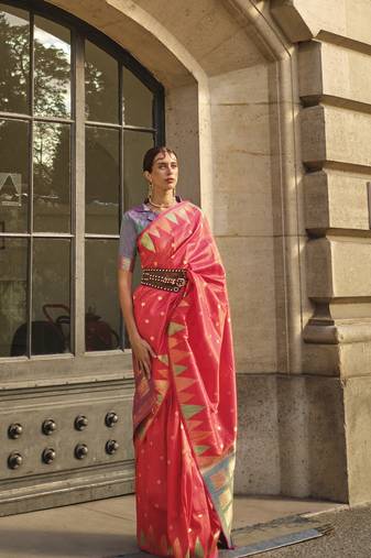 Scarlet Red Color Silk Blend Women'S Saree