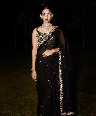Royal noir saree 4
