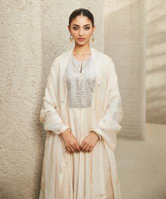 The classic ivory kurta set 2