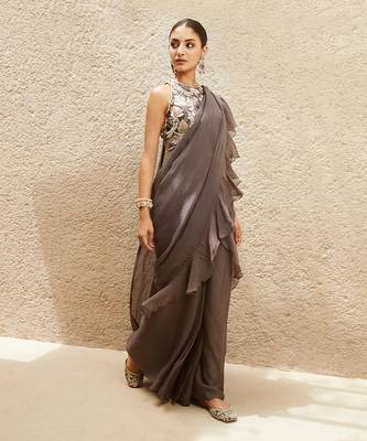 The millennial grey ruffled saree set 2