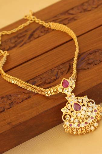 Goldplated necklace set