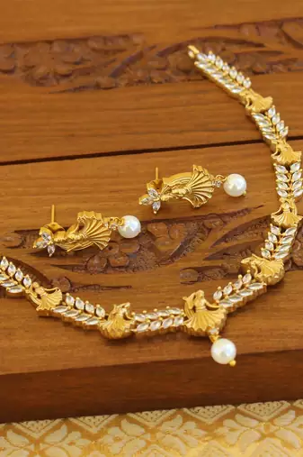 Matte finish necklace  set