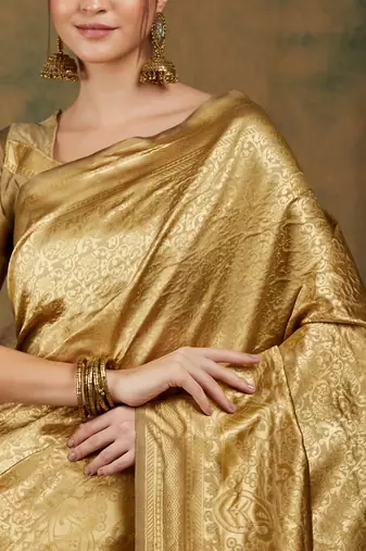 Gold Banrasi silk blend Saree with Designer Pallu