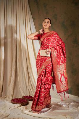Pitch Color Weaving Work Banarasi silk blend Saree With Blouse 3
