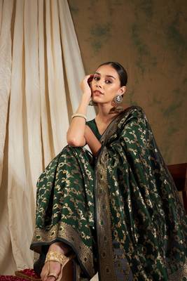 Olive Green Color Weaving Work Banarasi silk blend Saree With Blouse 3
