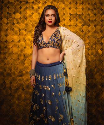 Haseena Manike Ombre Lehenga 1