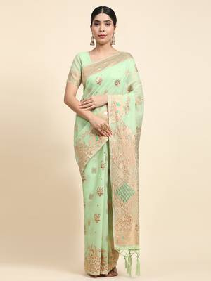 Green Woven Design Linen Zari Work Saree 3